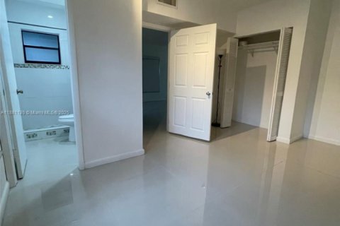 Touwnhouse à louer à Davie, Floride: 3 chambres, 134.71 m2 № 1924461 - photo 7