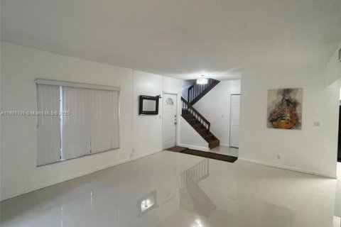 Touwnhouse à louer à Davie, Floride: 3 chambres, 134.71 m2 № 1924461 - photo 1