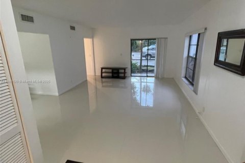 Touwnhouse à louer à Davie, Floride: 3 chambres, 134.71 m2 № 1924461 - photo 4