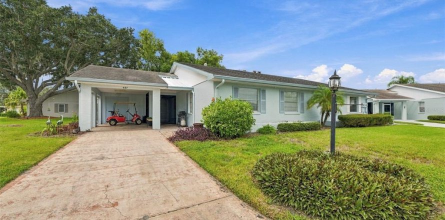 Condo in Sun City Center, Florida, 2 bedrooms  № 2395897