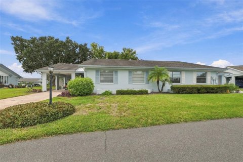 Condo in Sun City Center, Florida, 2 bedrooms  № 2395897 - photo 2