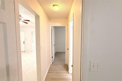 Adosado en venta en Temple Terrace, Florida, 3 dormitorios, 97.55 m2 № 1817282 - foto 22