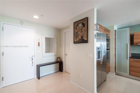Copropriété à louer à Aventura, Floride: 3 chambres, 196.86 m2 № 1691312 - photo 17