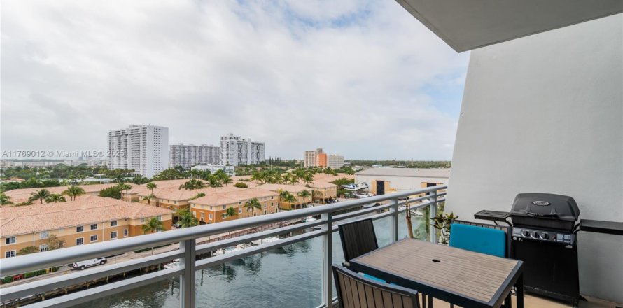 Condo à Aventura, Floride, 3 chambres  № 1691312