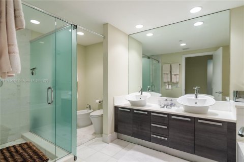 Copropriété à louer à Aventura, Floride: 3 chambres, 196.86 m2 № 1691312 - photo 18
