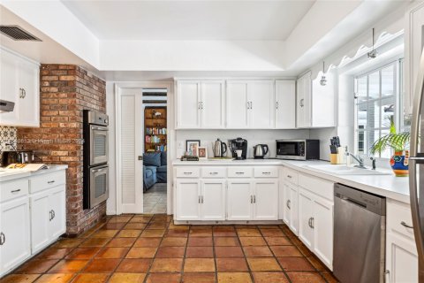 Casa en alquiler en Pinecrest, Florida, 4 dormitorios, 227.24 m2 № 1938094 - foto 7