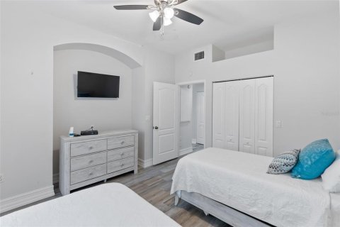Condo in Bradenton, Florida, 2 bedrooms  № 1761356 - photo 25
