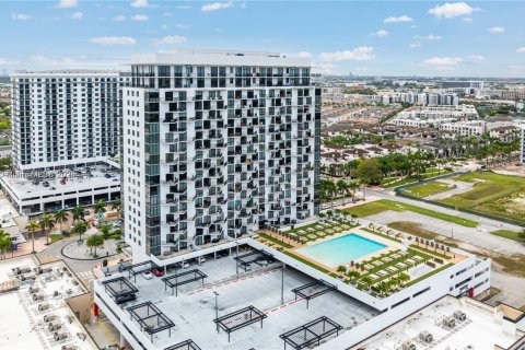 Condominio en venta en Doral, Florida, 2 dormitorios, 88.26 m2 № 1979475 - foto 4