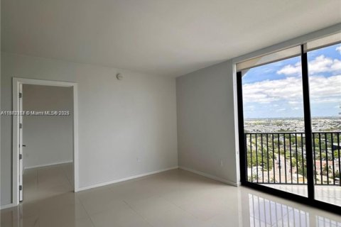 Condominio en venta en Doral, Florida, 2 dormitorios, 88.26 m2 № 1979475 - foto 9