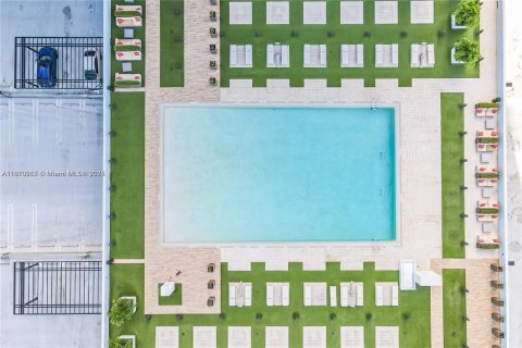 Condominio en venta en Doral, Florida, 2 dormitorios, 88.26 m2 № 1979475 - foto 5