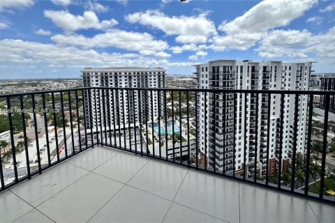 Condominio en venta en Doral, Florida, 2 dormitorios, 88.26 m2 № 1979475 - foto 14