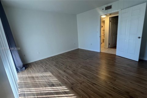 Copropriété à louer à Miami, Floride: 2 chambres, 89.65 m2 № 2075304 - photo 13
