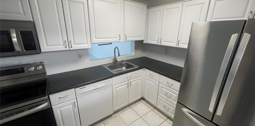 Condo à Miami, Floride, 2 chambres  № 2075304
