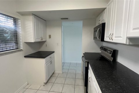 Copropriété à louer à Miami, Floride: 2 chambres, 89.65 m2 № 2075304 - photo 4