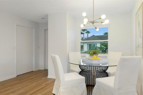 Casa en venta en Seminole, Florida, 2 dormitorios, 111.48 m2 № 1898574 - foto 7