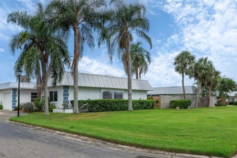 Villa ou maison à vendre à Seminole, Floride: 2 chambres, 111.48 m2 № 1898574 - photo 27