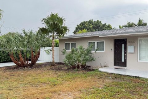 Villa ou maison à louer à Miami, Floride: 4 chambres, 181.53 m2 № 2001343 - photo 3