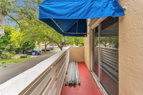 Touwnhouse à vendre à Miami, Floride: 2 chambres, 147.9 m2 № 1779102 - photo 27