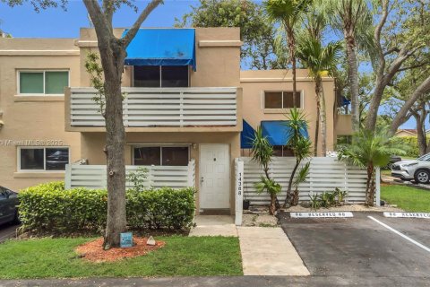 Touwnhouse à vendre à Miami, Floride: 2 chambres, 147.9 m2 № 1779102 - photo 21
