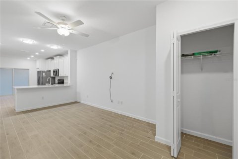 Снять в аренду таунхаус в Окала, Флорида 4 комнаты, 110.18м2, № 2103367 - фото 4