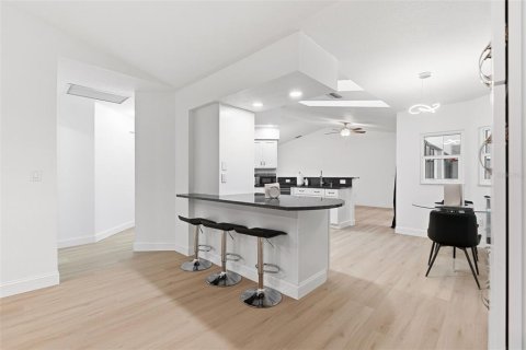 Villa ou maison à vendre à Port Charlotte, Floride: 4 chambres, 219.71 m2 № 2353371 - photo 15