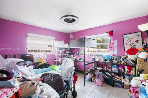 Villa ou maison à vendre à Miami, Floride: 3 chambres, 121.7 m2 № 2024594 - photo 20