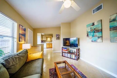 Commercial property in Sarasota, Florida 4 bedrooms, 149.02 sq.m. № 2369620 - photo 3