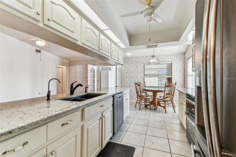 Casa en venta en Safety Harbor, Florida, 4 dormitorios, 189.06 m2 № 1850235 - foto 9