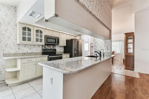 Casa en venta en Safety Harbor, Florida, 4 dormitorios, 189.06 m2 № 1850235 - foto 8