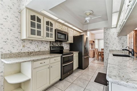 Casa en venta en Safety Harbor, Florida, 4 dormitorios, 189.06 m2 № 1850235 - foto 10