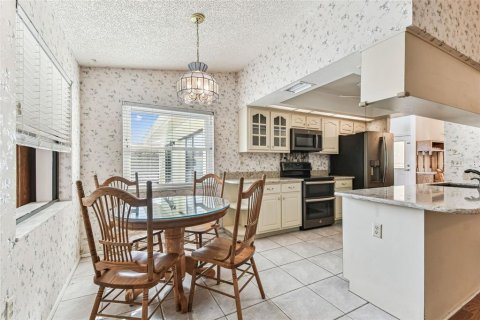 Casa en venta en Safety Harbor, Florida, 4 dormitorios, 189.06 m2 № 1850235 - foto 11