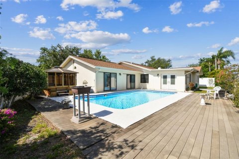 Casa en venta en Safety Harbor, Florida, 4 dormitorios, 189.06 m2 № 1850235 - foto 2
