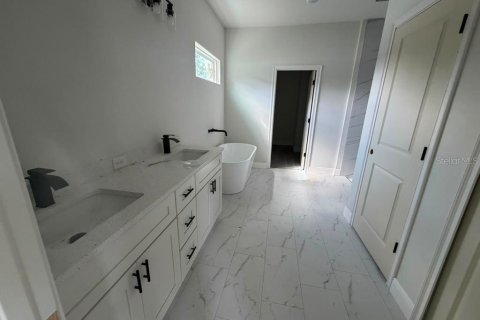 Villa ou maison à vendre à Ocala, Floride: 4 chambres, 181.35 m2 № 2324540 - photo 7