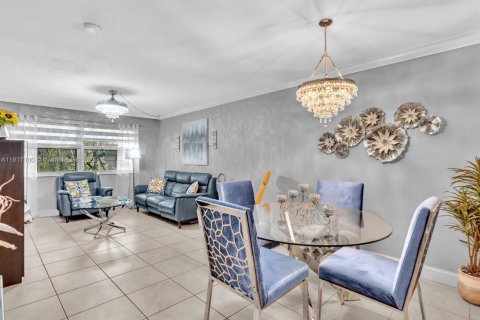 Снять в аренду квартиру в Пемброк-Пайнс, Флорида 1 спальня, 69.86м2, № 1973390 - фото 7