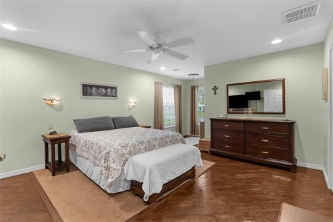 Casa en venta en Spring Hill, Florida, 3 dormitorios, 265.89 m2 № 1913662 - foto 24