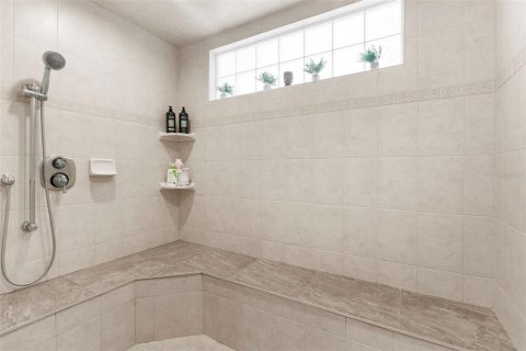 Casa en venta en Spring Hill, Florida, 3 dormitorios, 265.89 m2 № 1913662 - foto 21