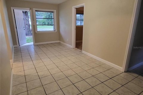 Casa en venta en Zephyrhills, Florida, 4 dormitorios, 152.73 m2 № 1877412 - foto 17