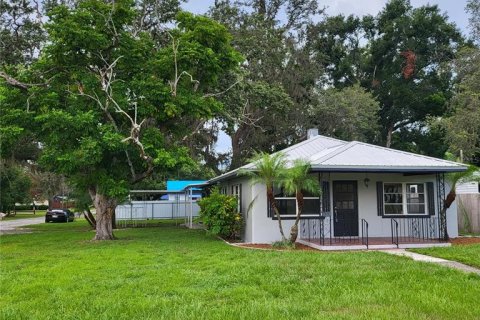 Casa en venta en Zephyrhills, Florida, 4 dormitorios, 152.73 m2 № 1877412 - foto 2