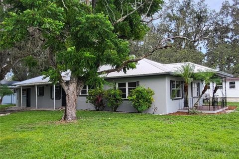 Casa en venta en Zephyrhills, Florida, 4 dormitorios, 152.73 m2 № 1877412 - foto 3