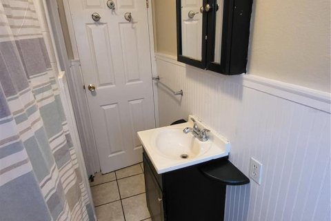 Casa en venta en Zephyrhills, Florida, 4 dormitorios, 152.73 m2 № 1877412 - foto 23