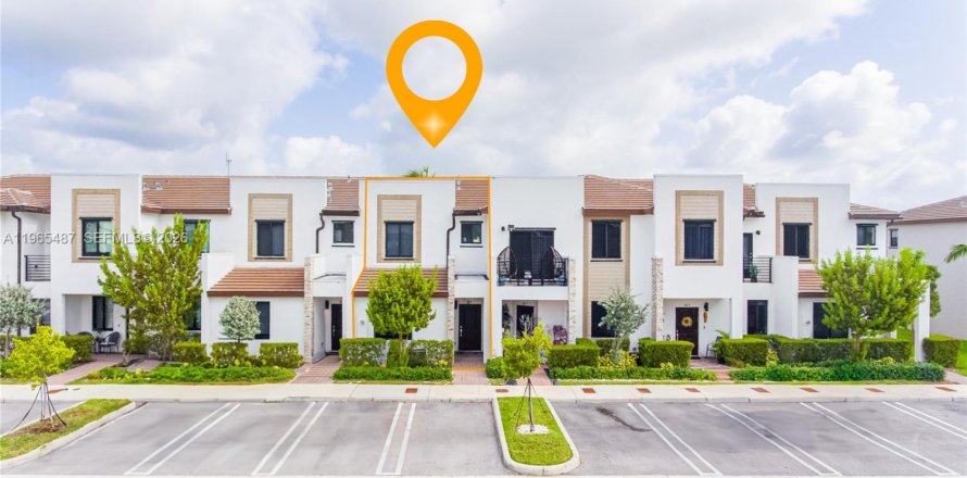Touwnhouse à Miami, Floride 3 chambres, 122.63 m2 № 2027036