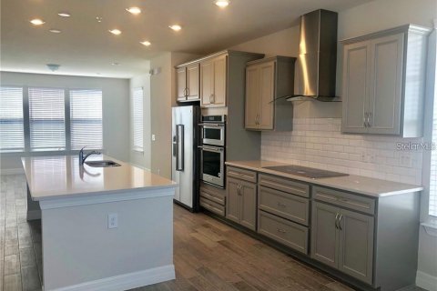Townhouse in Orlando, Florida 3 bedrooms, 195.09 sq.m. № 2117247 - photo 12