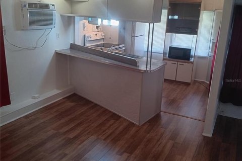 Apartamento en alquiler en Bradenton, Florida, 2 dormitorios, 85.66 m2 № 1901011 - foto 11