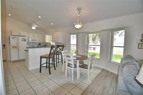 Casa en venta en Frostproof, Florida, 3 dormitorios, 132.94 m2 № 1544922 - foto 14
