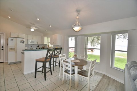 Casa en venta en Frostproof, Florida, 3 dormitorios, 132.94 m2 № 1544922 - foto 6