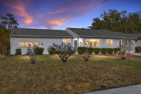 Casa en Ocala, Florida 2 dormitorios, 108.51 m2 № 2124529