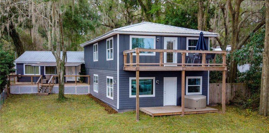 Villa ou maison à Keystone Heights, Floride 4 chambres, 301.75 m2 № 2330853