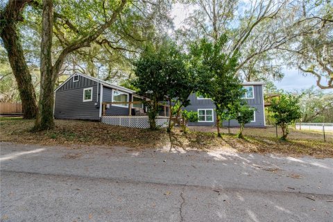 Villa ou maison à vendre à Keystone Heights, Floride: 4 chambres, 301.75 m2 № 2330853 - photo 2