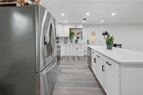 Villa ou maison à vendre à Keystone Heights, Floride: 4 chambres, 301.75 m2 № 2330853 - photo 22