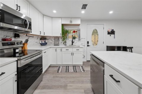 Villa ou maison à vendre à Keystone Heights, Floride: 4 chambres, 301.75 m2 № 2330853 - photo 23